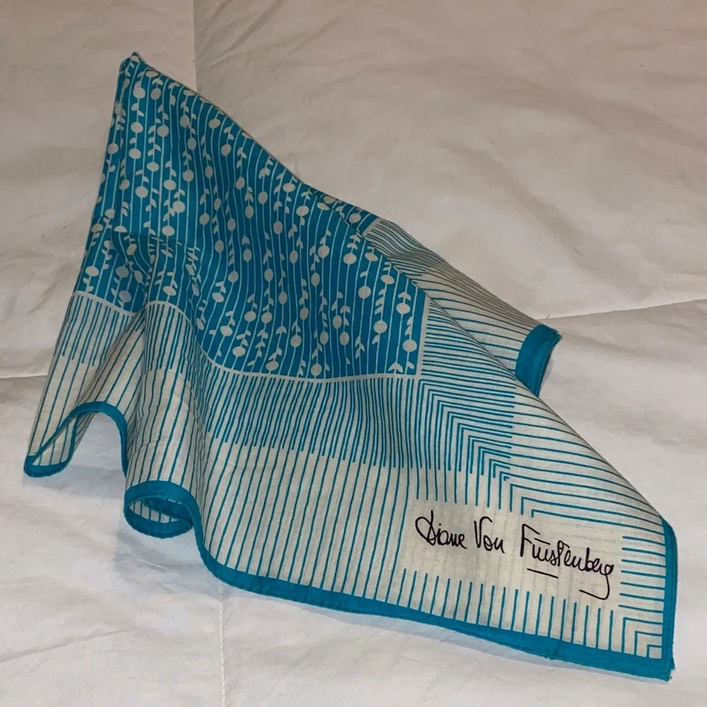 Diane Von Furstenberg Turquoise & Cream Geometric Scarf